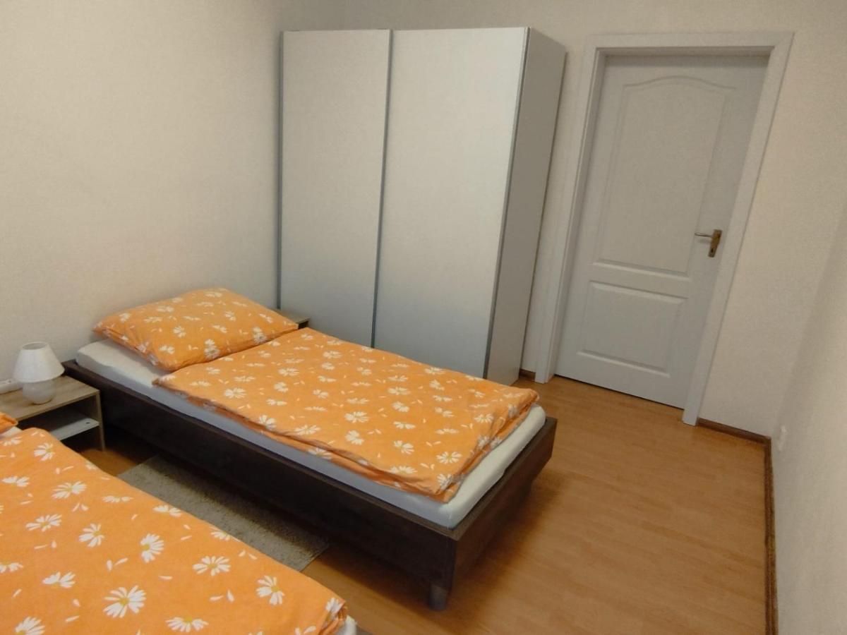 Appartement In Nitra Under The Zobor-Hill المظهر الخارجي الصورة