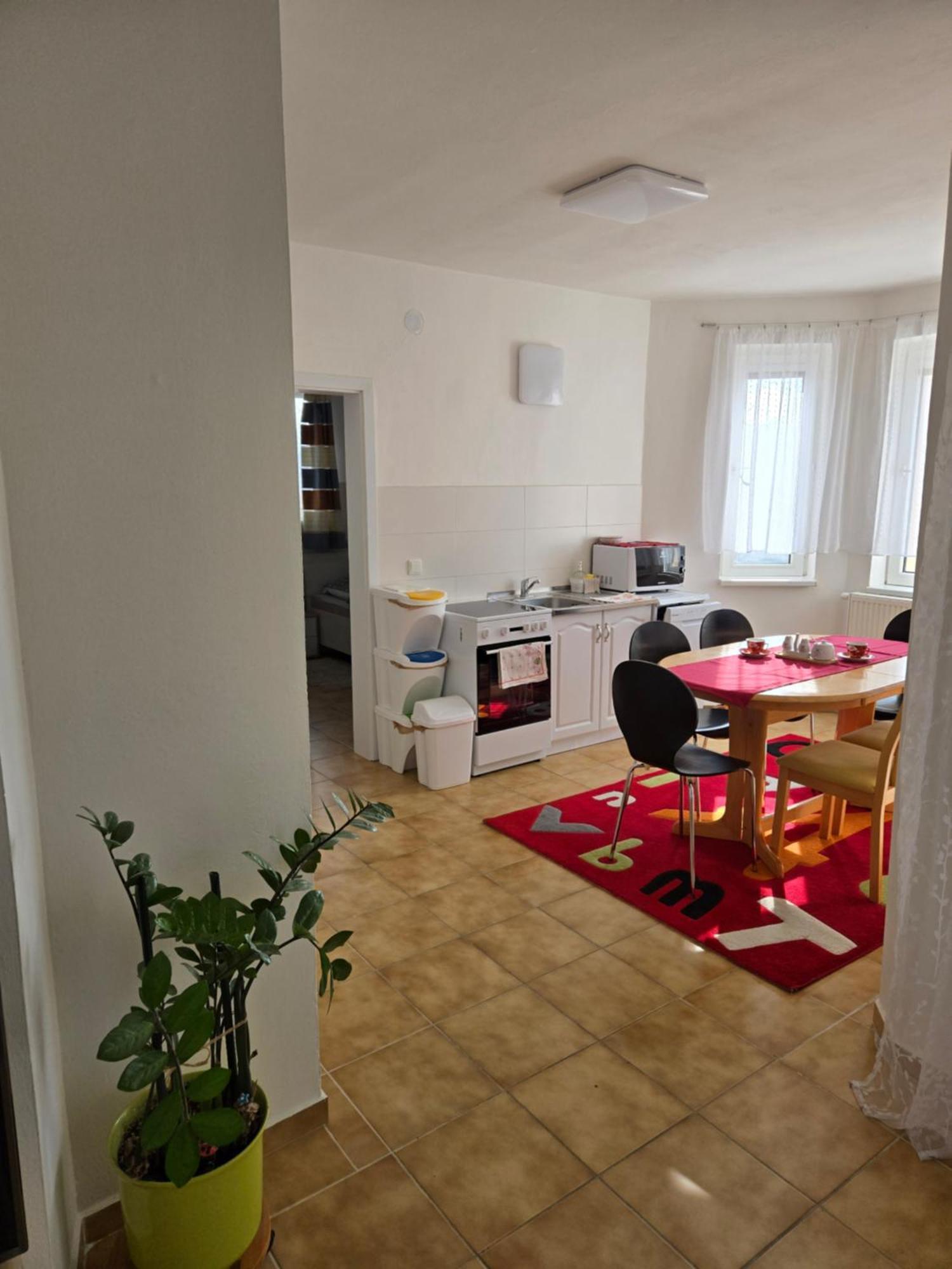 Appartement In Nitra Under The Zobor-Hill المظهر الخارجي الصورة